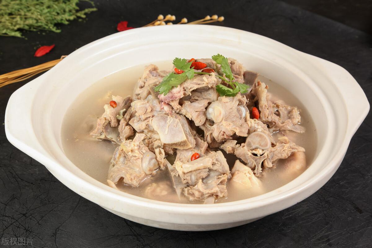 山羊的特点，黑波尔山羊的特点（要区别“绵羊”和“山羊”）