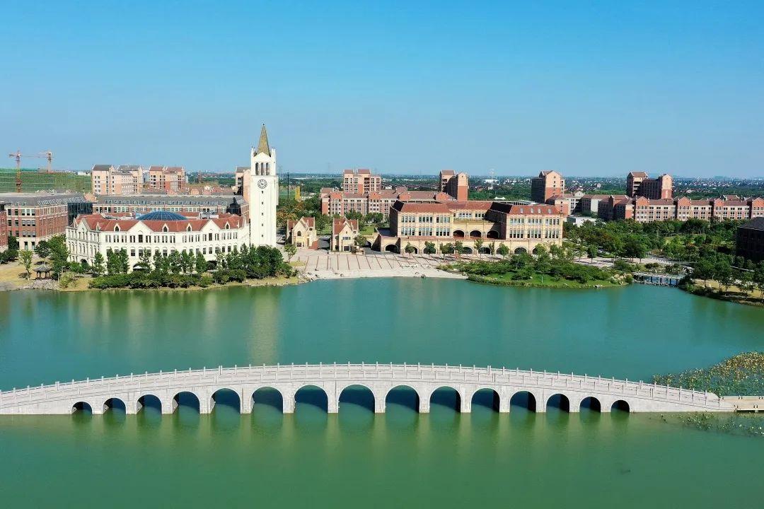 浙江大学主校区(浙江大学各个校区简介)