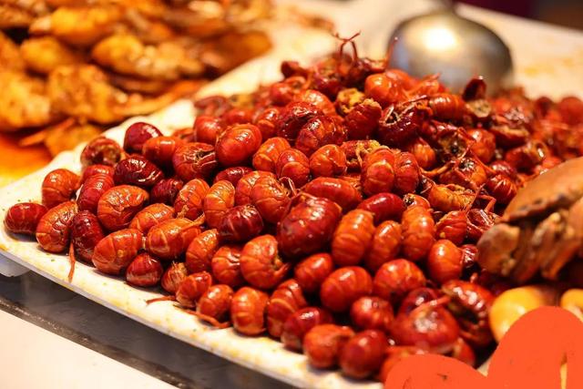 怎么炒小龙虾好吃又简单的做法，在家就能吃过瘾的小龙虾做法大全