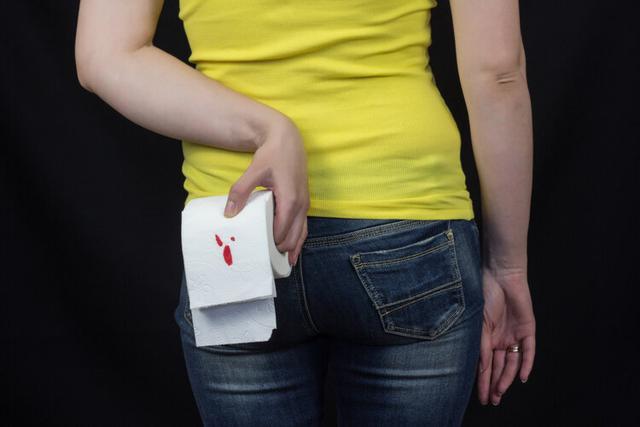 直肠病变的症状，直肠癌的五大症状（叫做“把直肠癌当痔疮”）