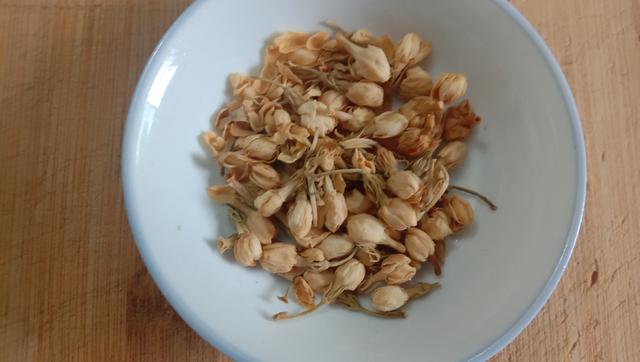 苦丁茶减肥方法，苦丁茶减肥方法视频（不是饿肚子也不跑步）