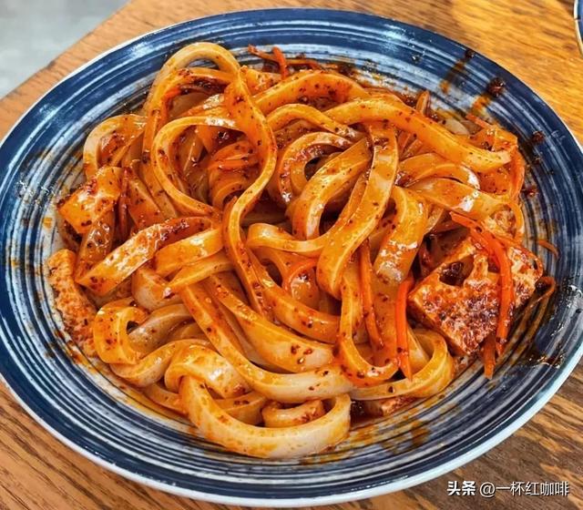 必吃的30种食物这些食物非常好吃，中国最受欢迎的十种小吃