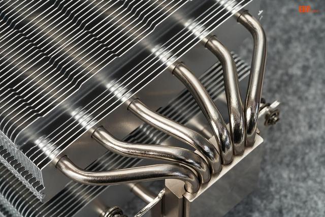 风冷散热器哪个好，九州风神大霜塔V5风冷散热器评测（cpu散热风扇哪个牌子好）