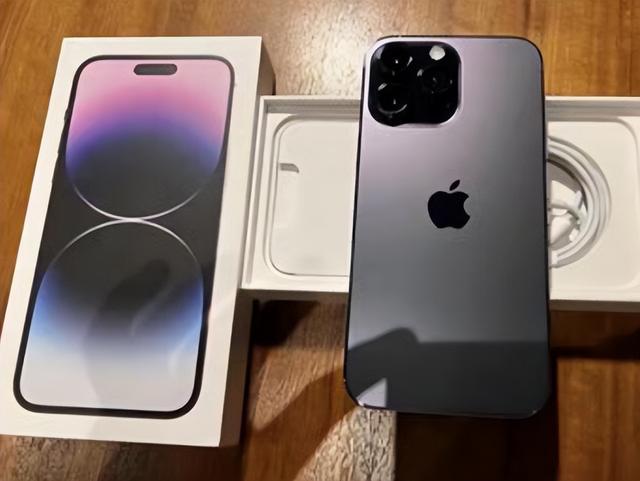 iphone12怎么截屏幕，iphone12如何截屏幕（iPhone购机指南）