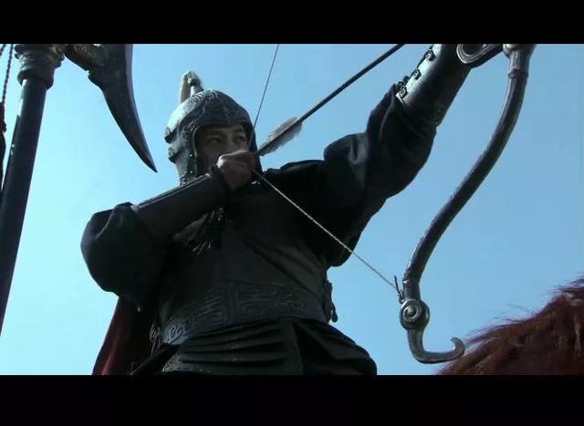 新三国三英战吕布，新三国三英吕布（刘备都差一点挂了）