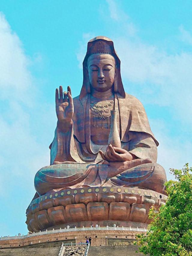 探秘南海观音：西樵山的壮观之旅