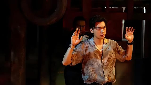 电影动物世界的大结局是什么，动物世界 电影结局（李易峰就这样改写了自己的结局）