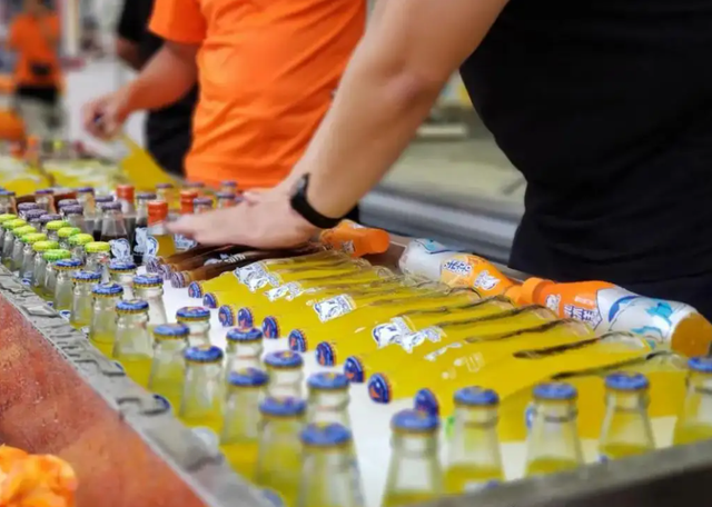 国产可乐和进口可乐，当初迅猛发展的国产汽水