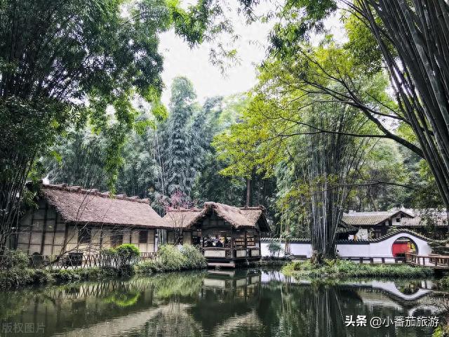 成都市区必去的景点，成都市区必去的十大景点（成都旅游必去的十大景点推荐）