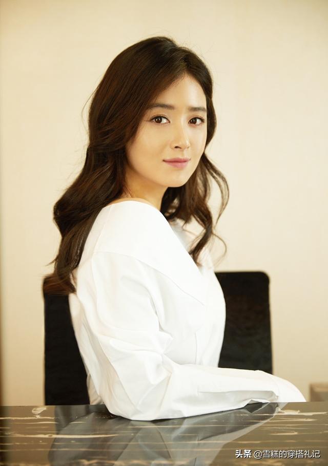 长脸适合什么短发，长脸男适合什么发型短发发型（选错了很容易显矮没气质）