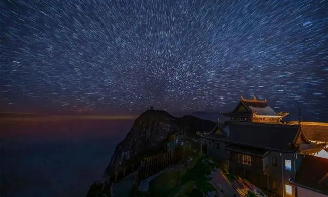 关于峨眉山的诗句，千年唐诗，还原峨眉山最美风景