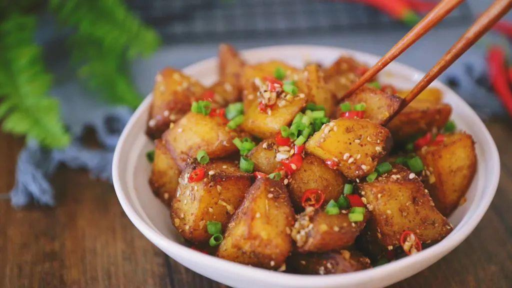 夜市抢手小吃(夜市卖的物品)