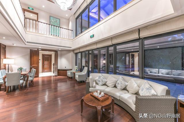 去厦门旅游住哪个酒店好实惠点，去厦门旅游住哪个酒店好实惠点的（以森林环境而著称）