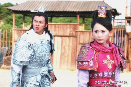 《隋唐英雄4》明明相爱却总是相疑，薛丁山辜负了樊梨花的深情