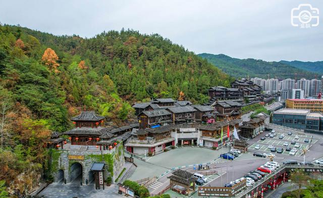 酉阳桃花源景区，重庆酉阳桃花源景区几月份去合适（桃花源、叠石花谷、龚滩古镇等六大景点玩到尽兴）