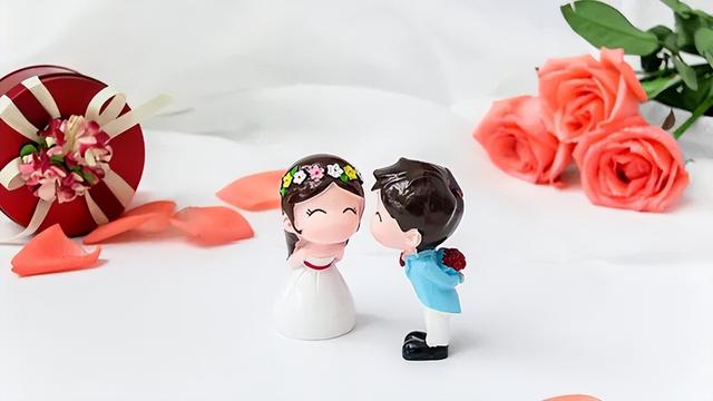 如何向喜欢的人表白，怎样给喜欢的人表白（当你向喜欢的人表白时）