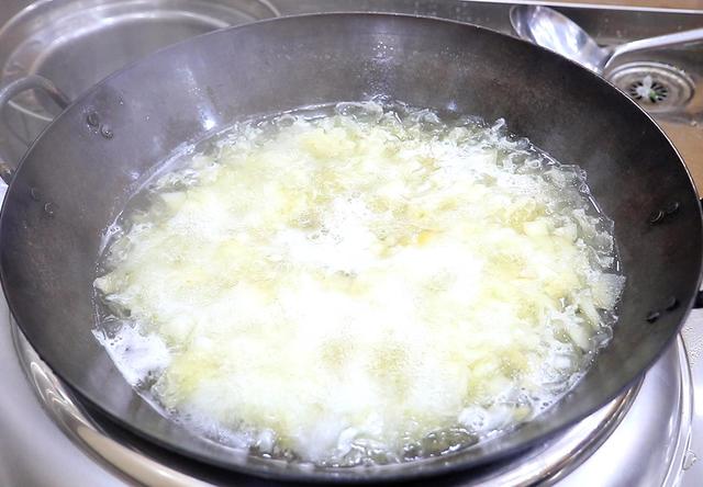 润肺止咳梨汤怎么熬，“阳了”咳嗽不要慌