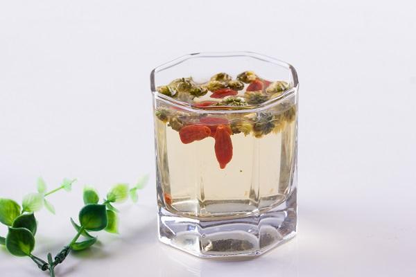 枸杞功效与作用，枸杞的十大功效与作用（枸杞不仅能增精，还能降血糖）