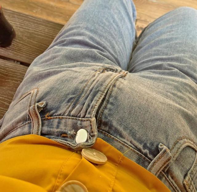 买裤子腰围怎么量，如何手工测量牛仔裤子尺码（挑选不同版型的裤子）