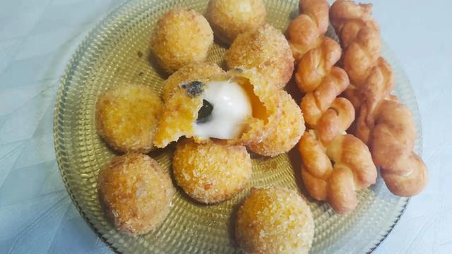 炸元宵的正确做法，炸元宵的正确做法视频（炸出的汤圆零失败还不嘣油）