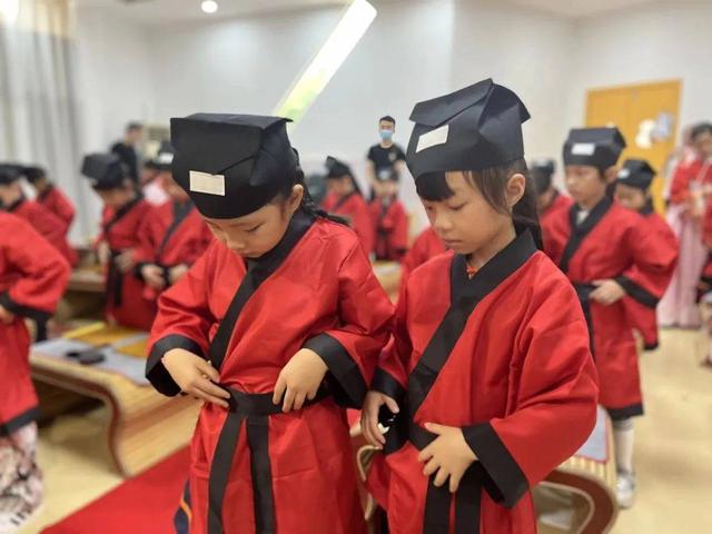 开笔礼祝愿孩子的话，开笔礼家长寄语（诺亚舟森林幼儿园大班开笔礼）