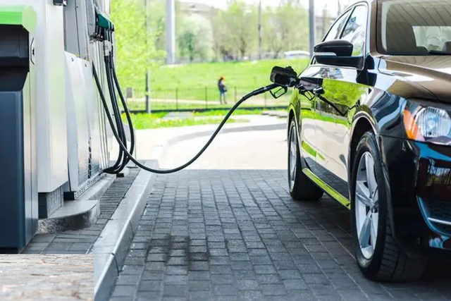 一升汽油等于多少公斤，七百升柴油等于多少公斤（老司机：这都不懂）