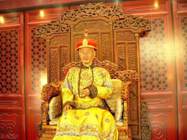 康熙御笔福字真迹在哪馆藏，康熙御书福字（发现失踪国宝天下第一福字碑）