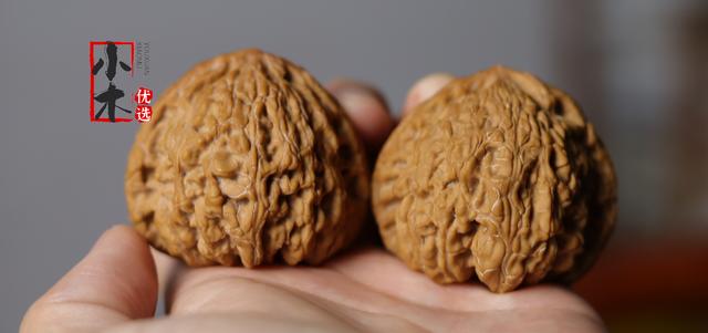 男人是不是喜欢馒头型，馒头比是什么（标准的馒头桩型文玩核桃）