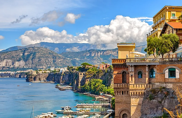 梵蒂冈为什么没人敢打，梵蒂冈在哪个国家里面（梵蒂冈全国人数不到1000人）