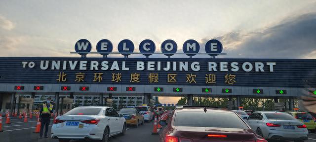 北京环球影城和新加坡环球影城，你能感受到的区别是什么？