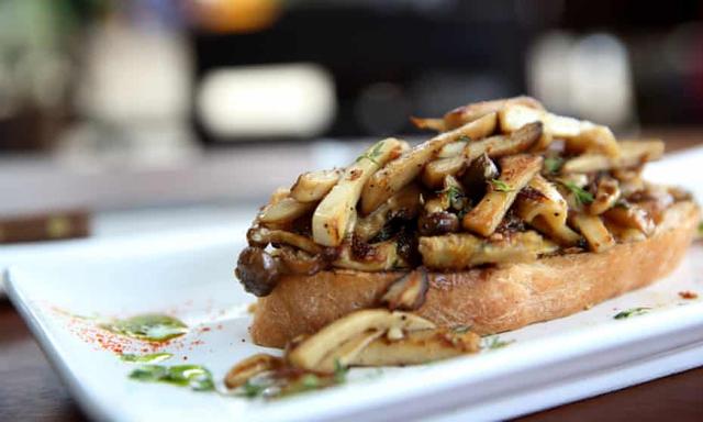 食用菌菇类十大排名，十大最好的菌菇排名是什么（盘点世界上最贵的菌菇）