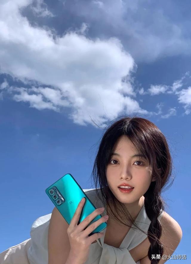 学院风裙子这么搭配秒变校园女神，学院风格裙子（还记得你的初恋吗）