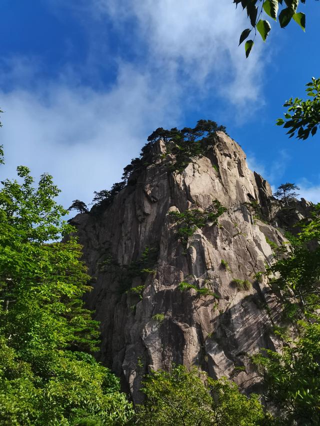 宏村旅游攻略，宏村旅游线路图（黄山风景区-宏村三天两晚旅游攻略）