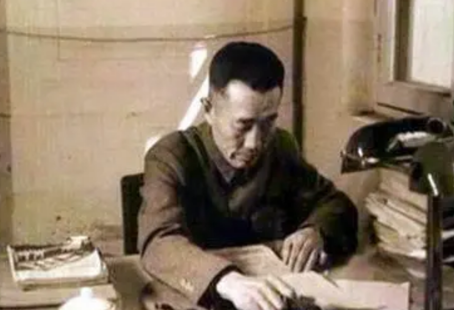 杜聿明怎么死的，杜聿明最后怎么死的（1981年杜聿明逝世）