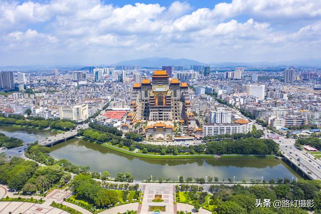 中国最适宜居住的城市排行是怎样的，中国十大最适宜居住的城市排行榜（中国地理位置最优越的5座城市）