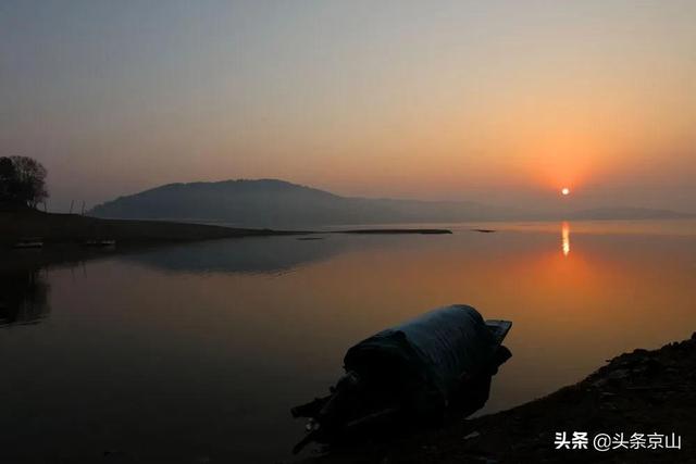 我吹过你的风歌曲原唱，我吹过你吹过的风原唱是谁（喜欢听一首歌《听闻远方有你》）