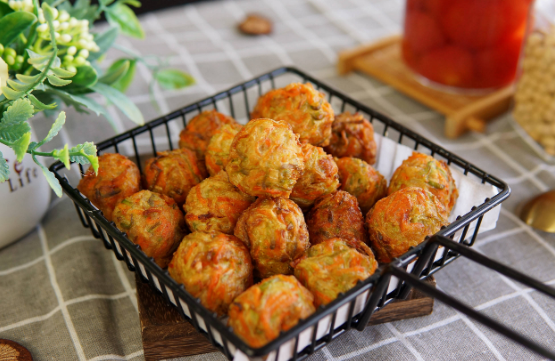 过年吃什么菜最好，过年吃什么菜最好菜谱川菜（你家的菜单里有吗）