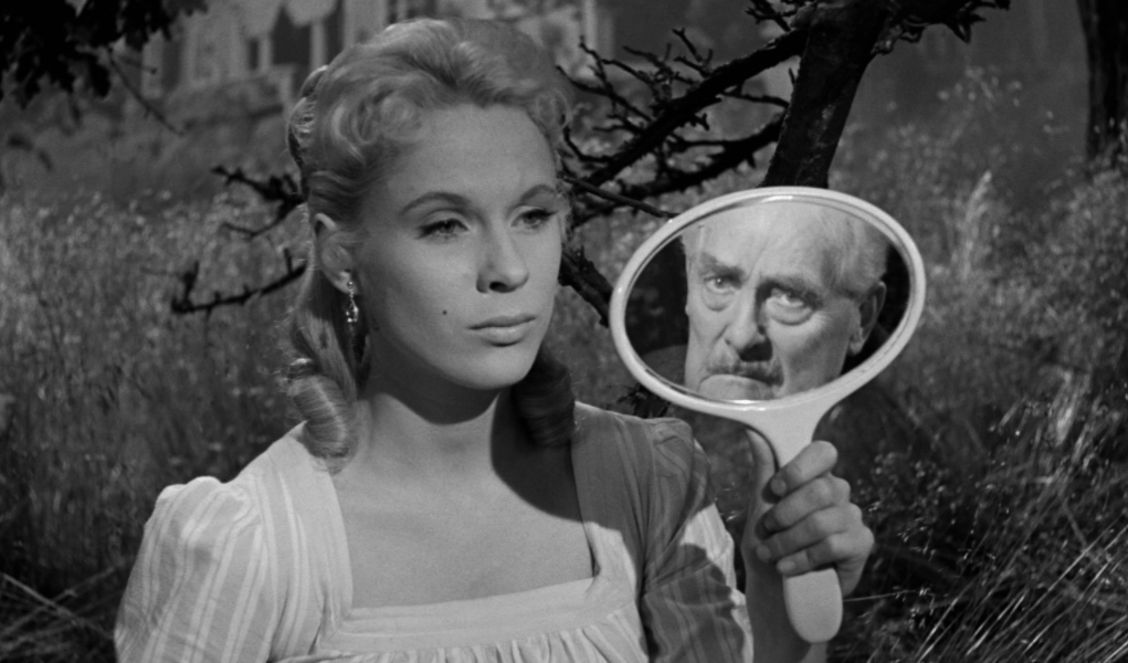 经典电影《野草莓》,一个人老到一定程度,就会和童年生活在一起