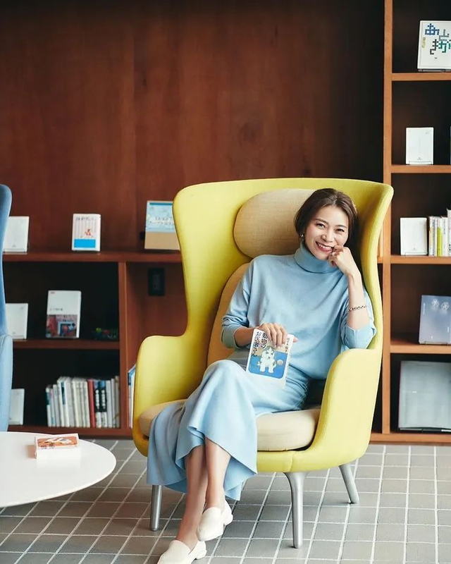 精致优雅女人经典语录，女人精致优雅励志语录（不占年龄优势但气质让人更美）