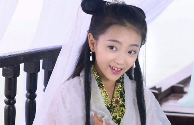 还记得演《红楼梦》的那群“小戏骨”吗？她们现在越来越漂亮了