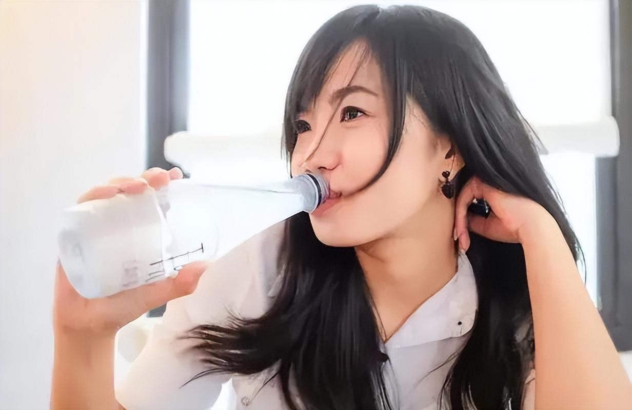 妇女的年龄标准，法律规定多少岁以上的女性是妇女（“3松2大1痛”很突出）