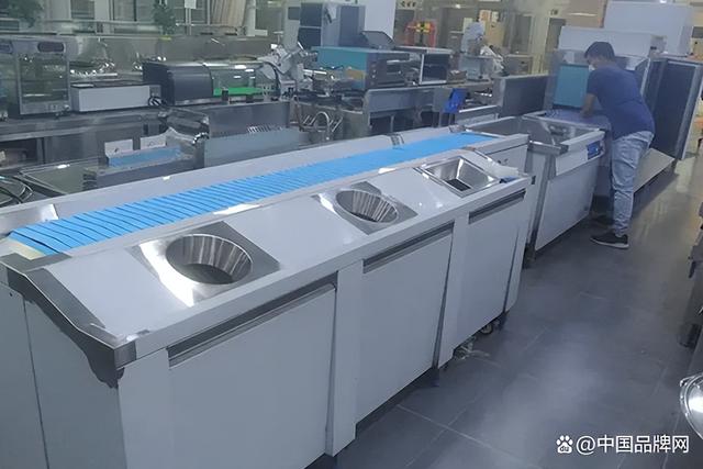 不锈钢锅十大名牌，十大不锈钢厨具品牌（商用厨具排名前十的品牌）