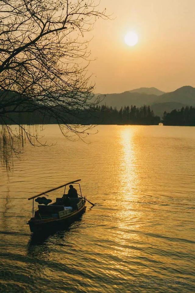 一什么小船，一什么小船填空一年级（填空一什么小船）