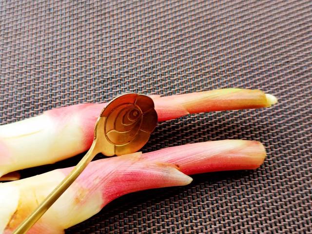 腌嫩生姜的正确做法，如何腌制嫩生姜（96岁老奶奶告诉你4个小窍门）