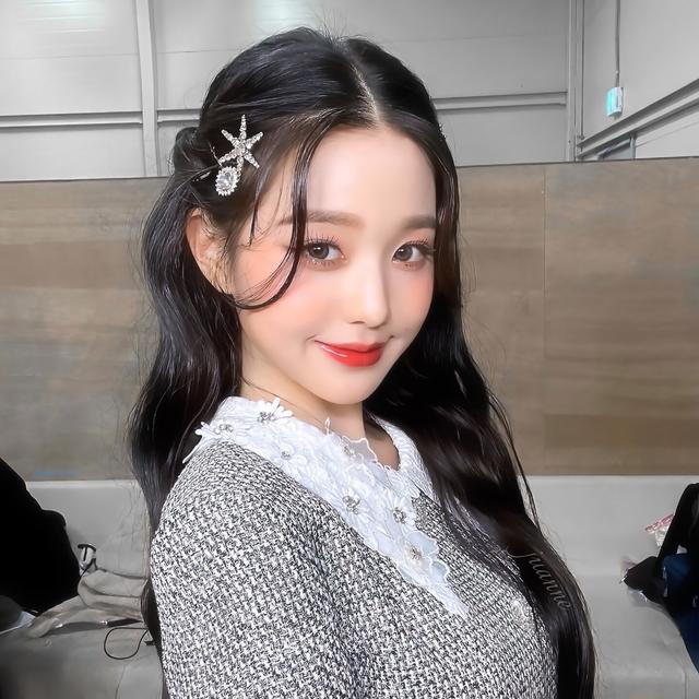 c位出道是什么意思，c位出道是什么意思18-1662TPX（107cm长腿直逼李光洙）