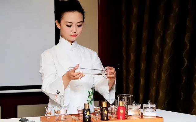 酿酒的方法步骤，酿酒的家庭方法步骤（白酒酿造的一般过程）