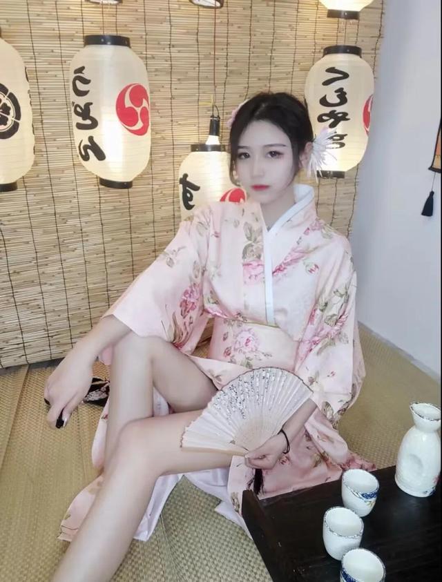 一个男人愿意一晚上抱着你睡，男人总是抱着你睡说明什么（一位大龄剩男的哭诉）