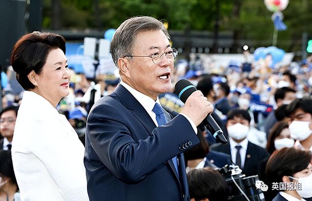 唯爱欧美，微信头像，唯爱欧美（加拿大总理放弃“长发美男”人设）
