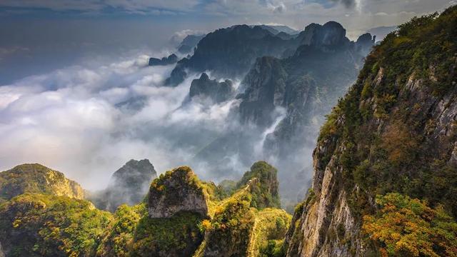 举起手来拍摄地，举起手来拍摄地郭亮村介绍（悬崖上有隐秘古村）