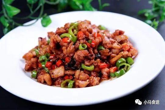 川味红烧肥肠怎么做，川味红烧肥肠的家常做法大全（这些做法值得大家参考）